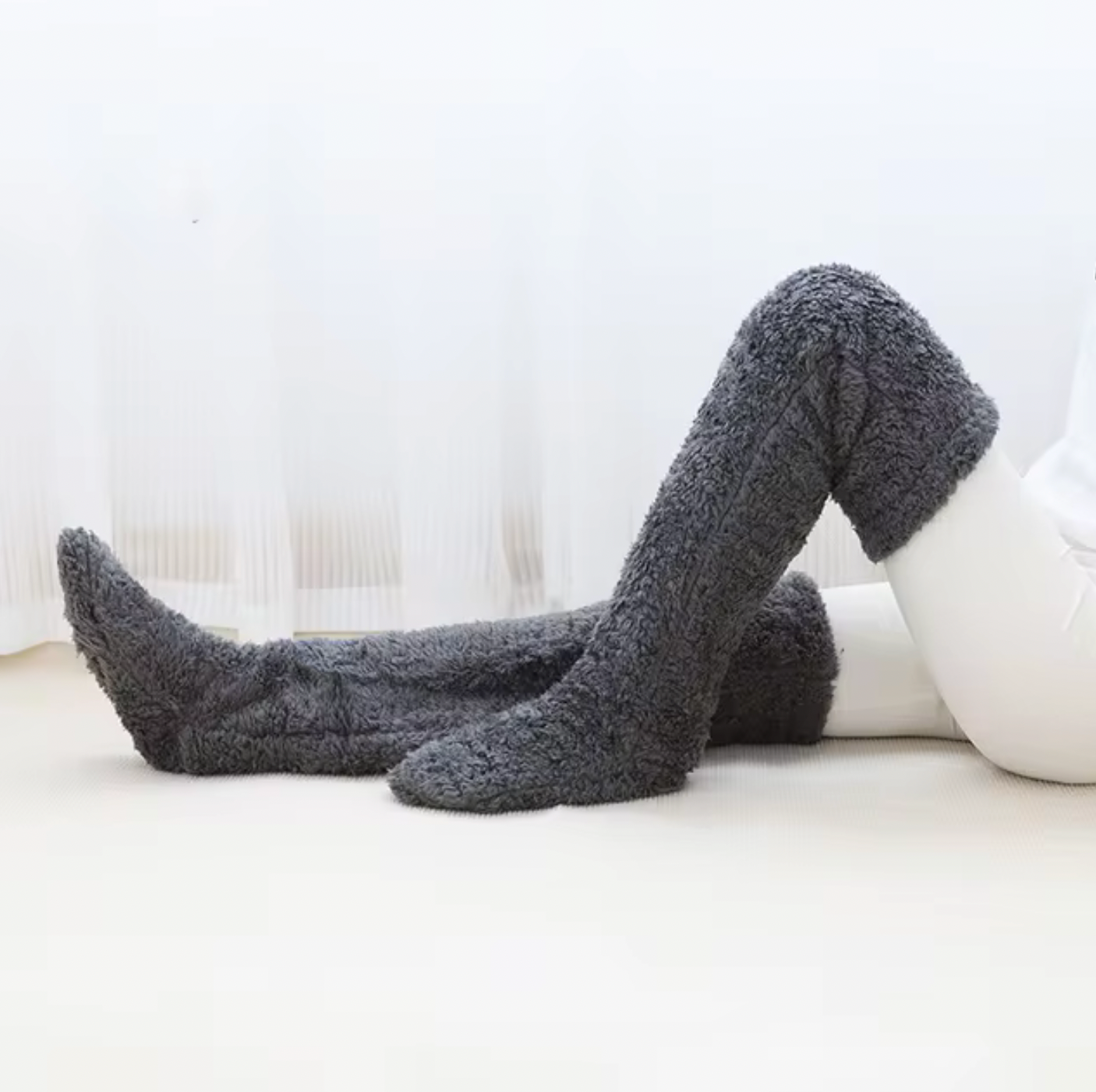 Winter Dream Thermal Socks – Cozy Warmth in 4 Colors